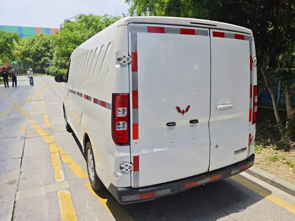 2024 WuLing YangGuang BEV 31.9KWH,autocango,china used car exporter,china ev exporter,chinese used car exporter,chinese used ev exporter