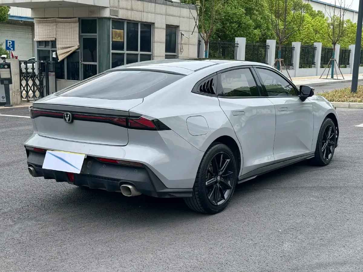 2023 ChangAn UNI-V iDD 1.5T 170HP L4 6TCT PHEV 18.4KWH,autocango,china used car exporter,china ev exporter,chinese used car exporter,chinese used ev exporter