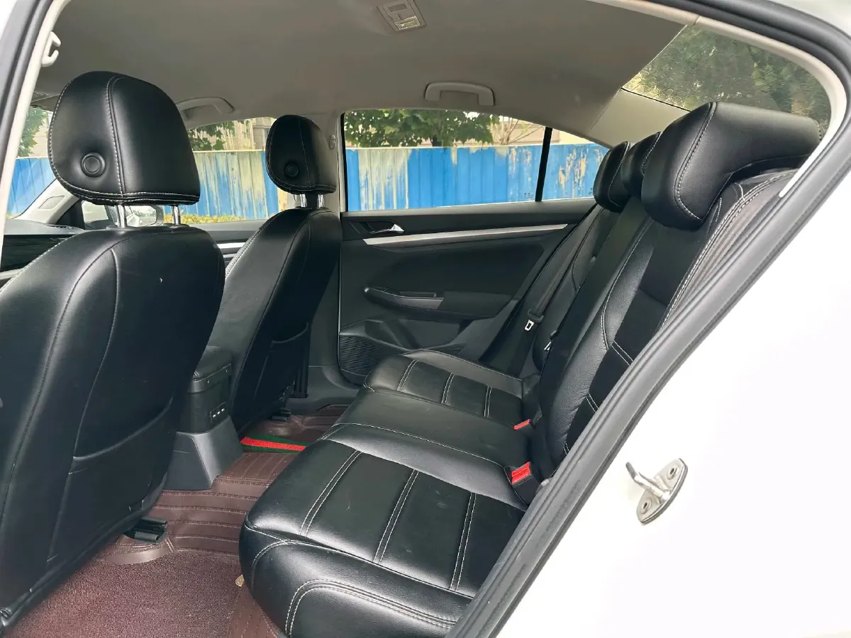 2019 Bestune T77 1.2T 143HP L4 7DCT,autocango,china used car exporter,china ev exporter,chinese used car exporter,chinese used ev exporter