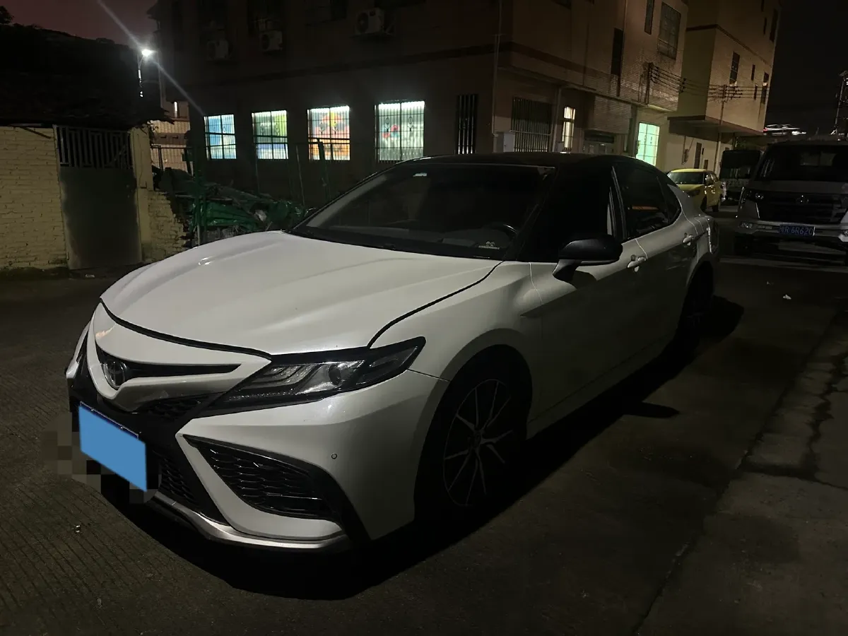 2021 Toyota Camry 2.5L 209HP L4 8AT,autocango,china used car exporter,china ev exporter,chinese used car exporter,chinese used ev exporter