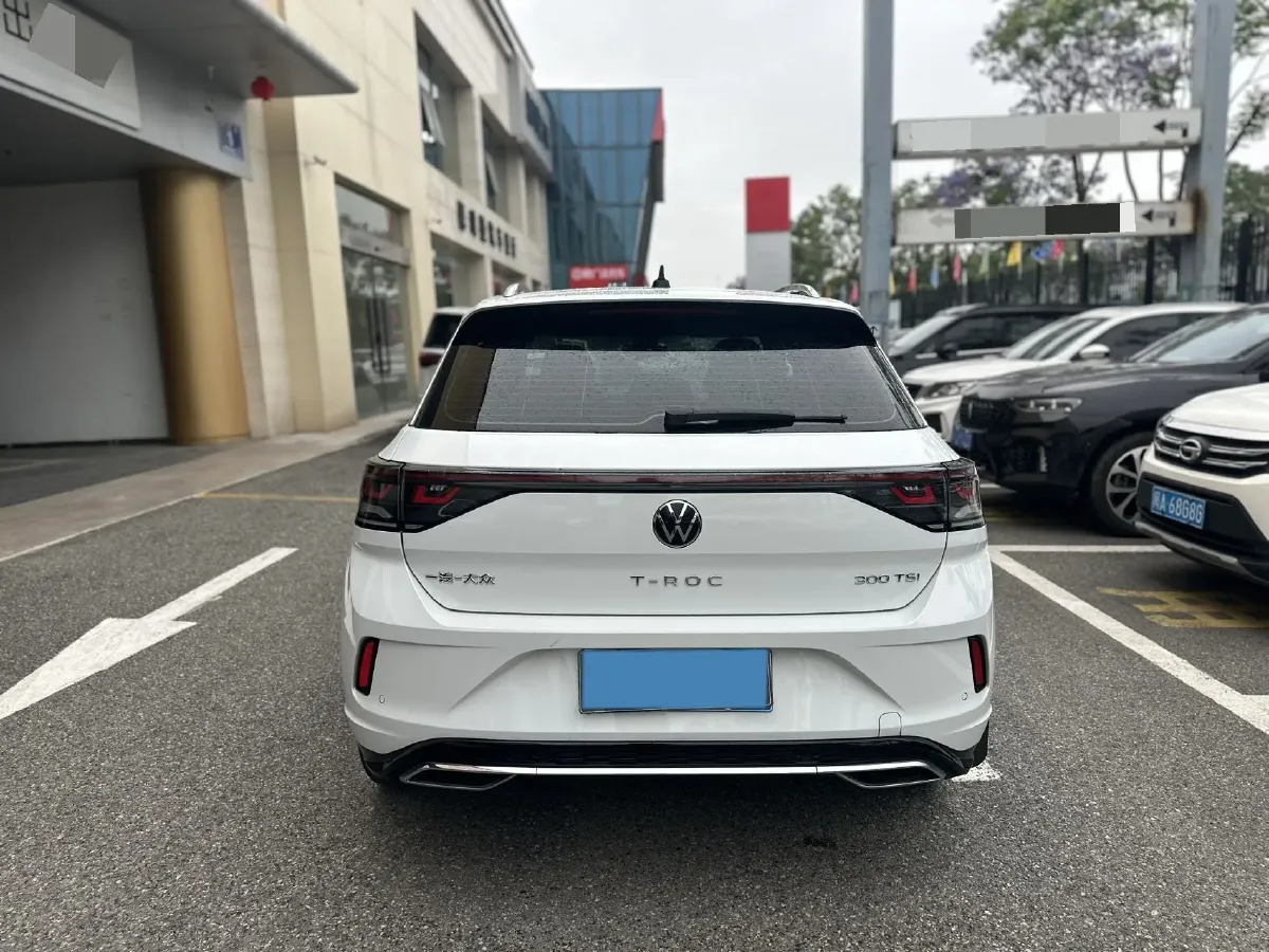 2024 Volkswagen T-Roc 1.5T 160HP L4 7DCT,autocango,china used car exporter,china ev exporter,chinese used car exporter,chinese used ev exporter