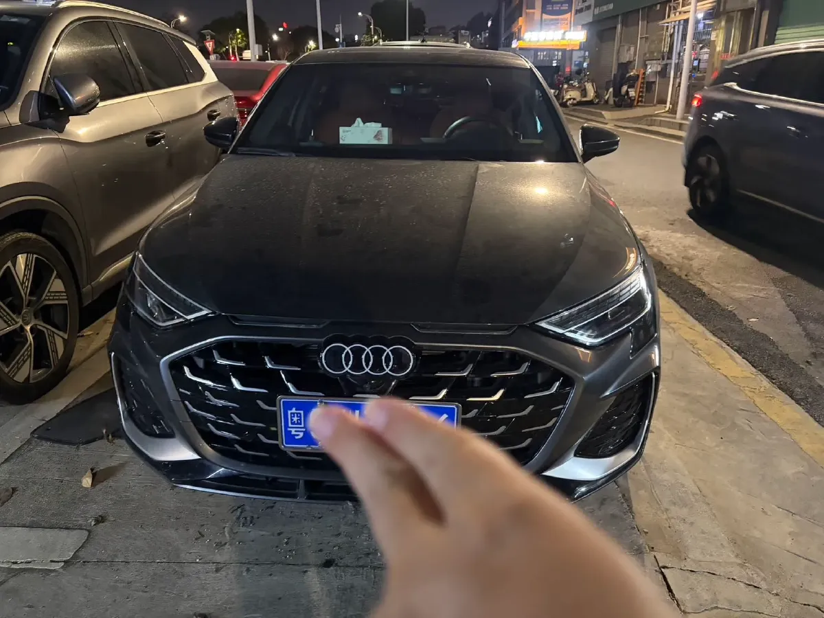 2025 Audi A3 1.5T 160HP L4 7DCT,autocango,china used car exporter,china ev exporter,chinese used car exporter,chinese used ev exporter