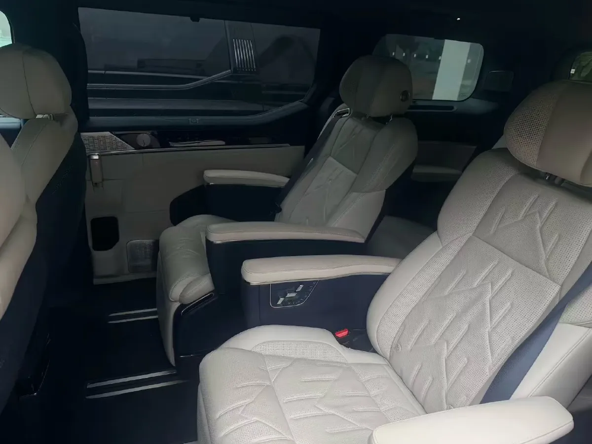 2024 Zeekr 009 BEV 108KWH,autocango,china used car exporter,china ev exporter,chinese used car exporter,chinese used ev exporter