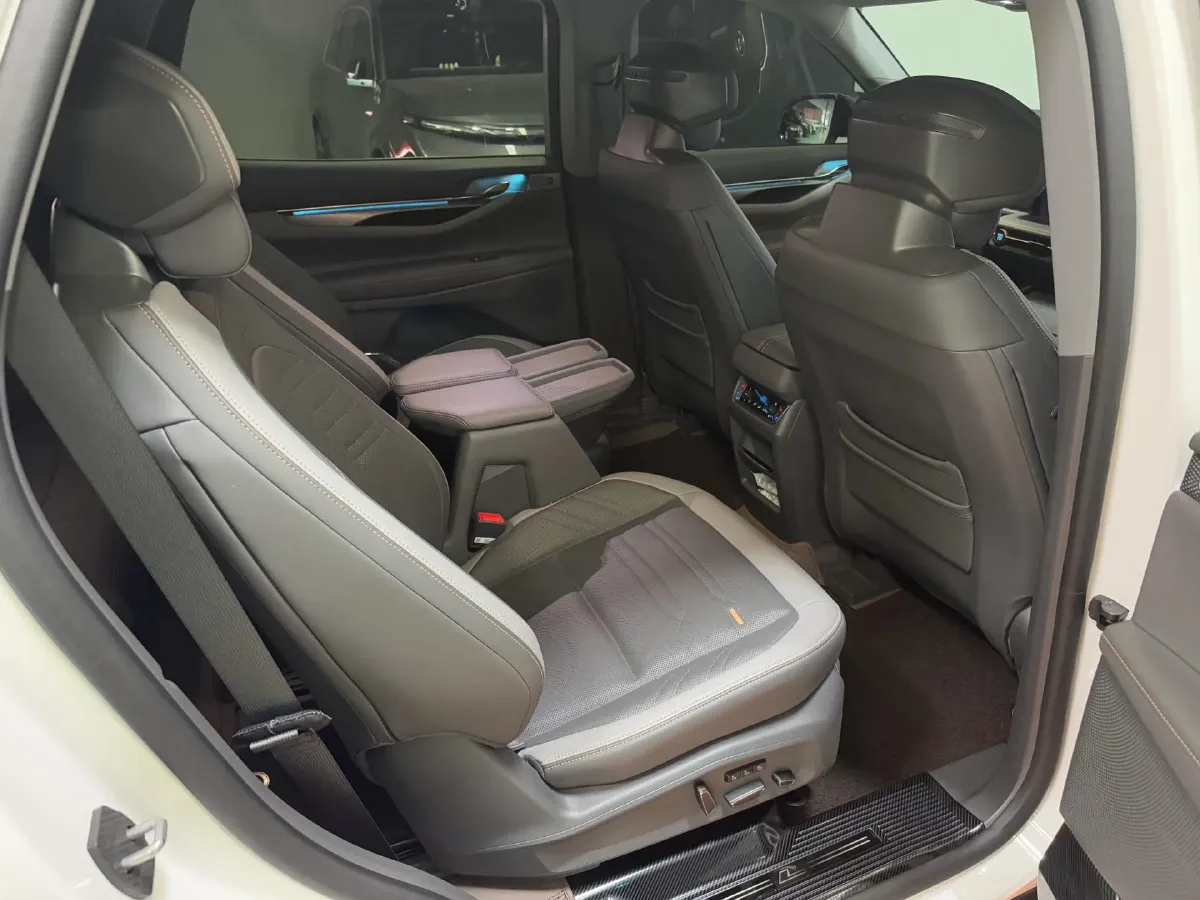 2023 Ford Edge 2.0T 275HP L4 E-CVT Hybrid,autocango,china used car exporter,china ev exporter,chinese used car exporter,chinese used ev exporter