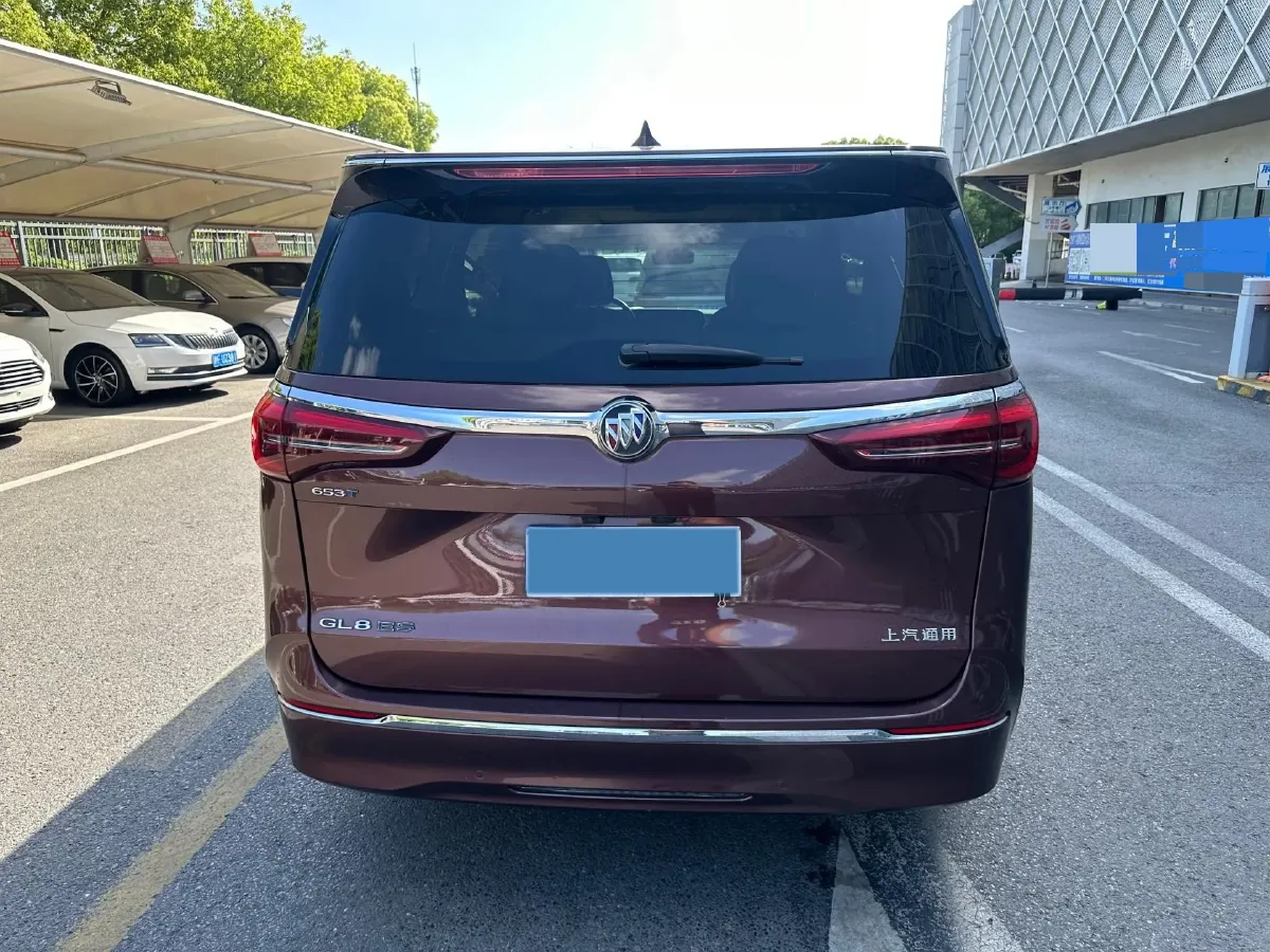 2022 Buick GL8 2.0T 237HP L4 9AT,autocango,china used car exporter,china ev exporter,chinese used car exporter,chinese used ev exporter