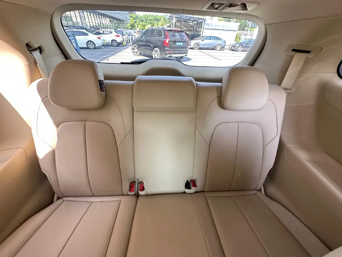 2022 Buick GL8 2.0T 237HP L4 9AT,autocango,china used car exporter,china ev exporter,chinese used car exporter,chinese used ev exporter