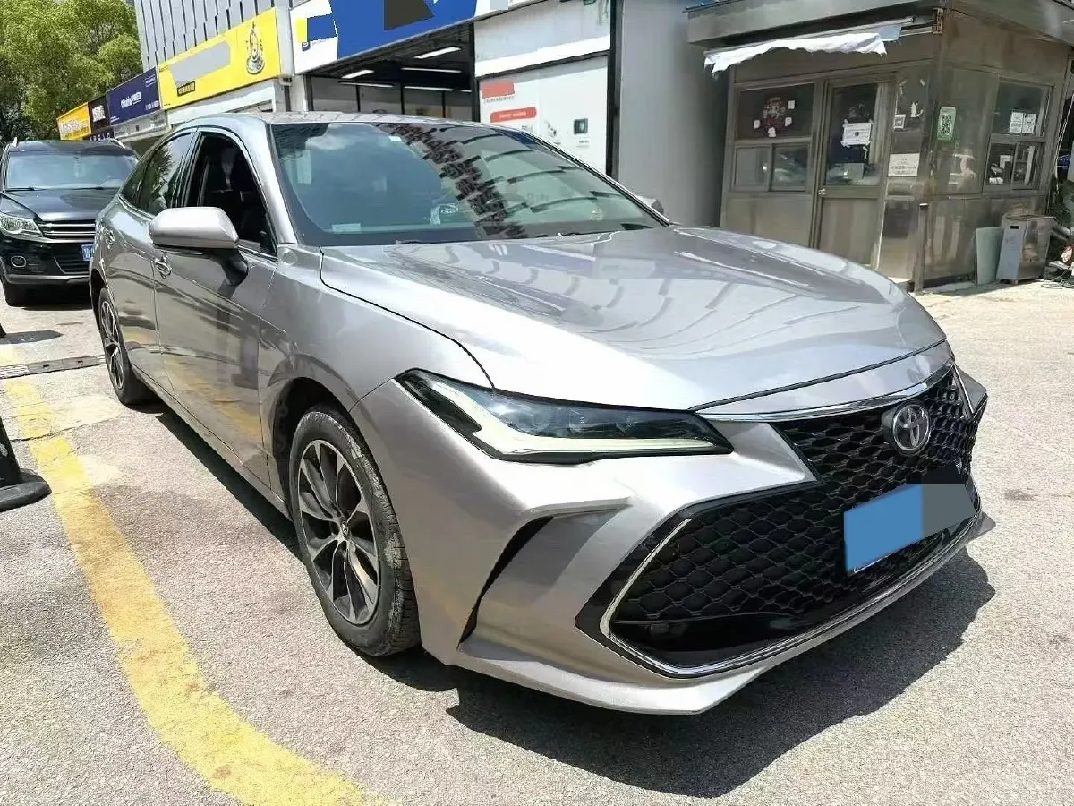 2022 Toyota Avalon 2.5L 209HP L4 8AT,autocango,china used car exporter,china ev exporter,chinese used car exporter,chinese used ev exporter