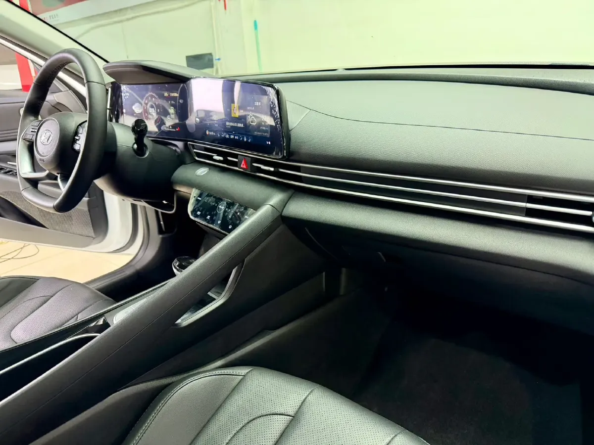 2023 Hyundai Elantra 1.5L 115HP L4 CVT,autocango,china used car exporter,china ev exporter,chinese used car exporter,chinese used ev exporter