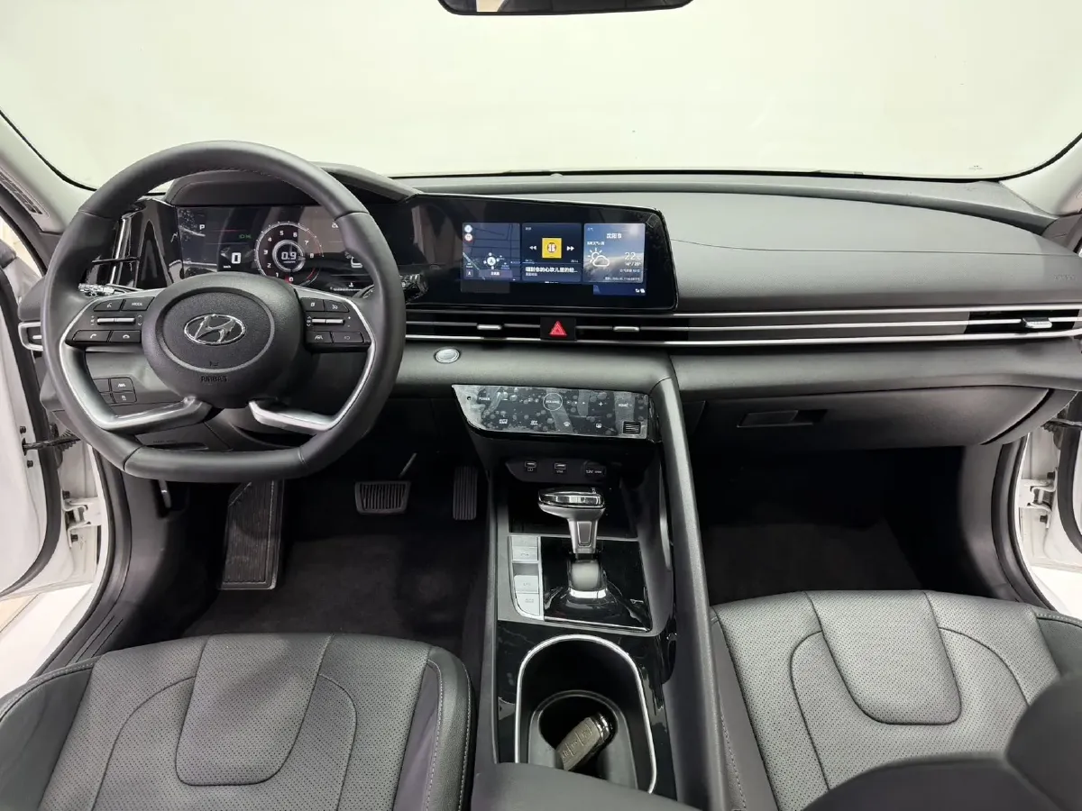 2023 Hyundai Elantra 1.5L 115HP L4 CVT,autocango,china used car exporter,china ev exporter,chinese used car exporter,chinese used ev exporter