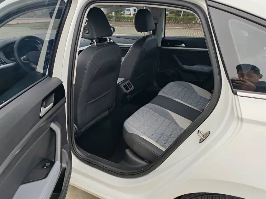 2023 Volkswagen Lavida 1.5L 110HP L4 6AT,autocango,china used car exporter,china ev exporter,chinese used car exporter,chinese used ev exporter