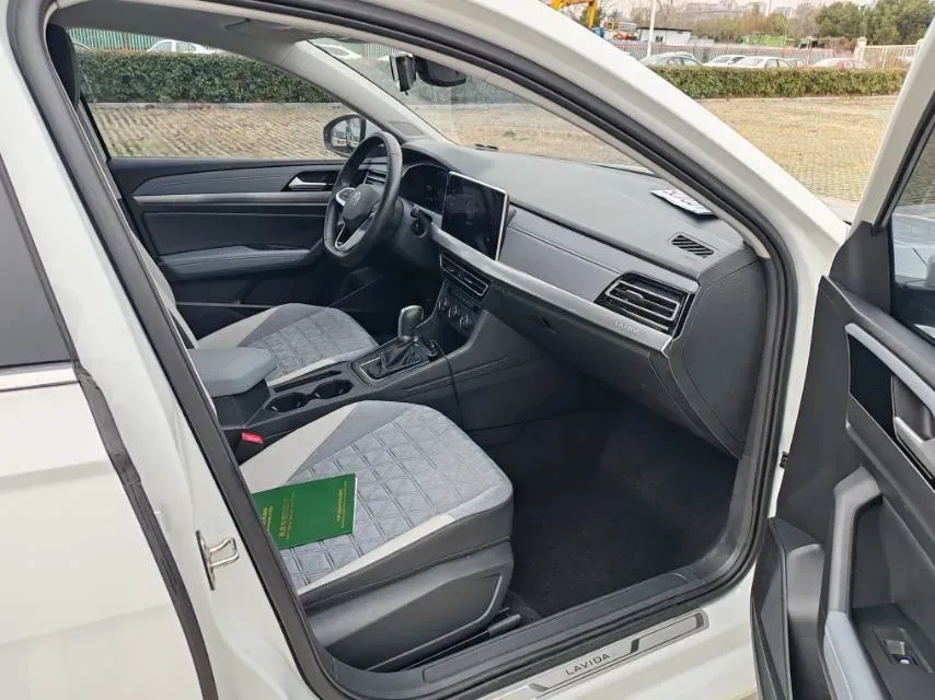 2023 Volkswagen Lavida 1.5L 110HP L4 6AT,autocango,china used car exporter,china ev exporter,chinese used car exporter,chinese used ev exporter