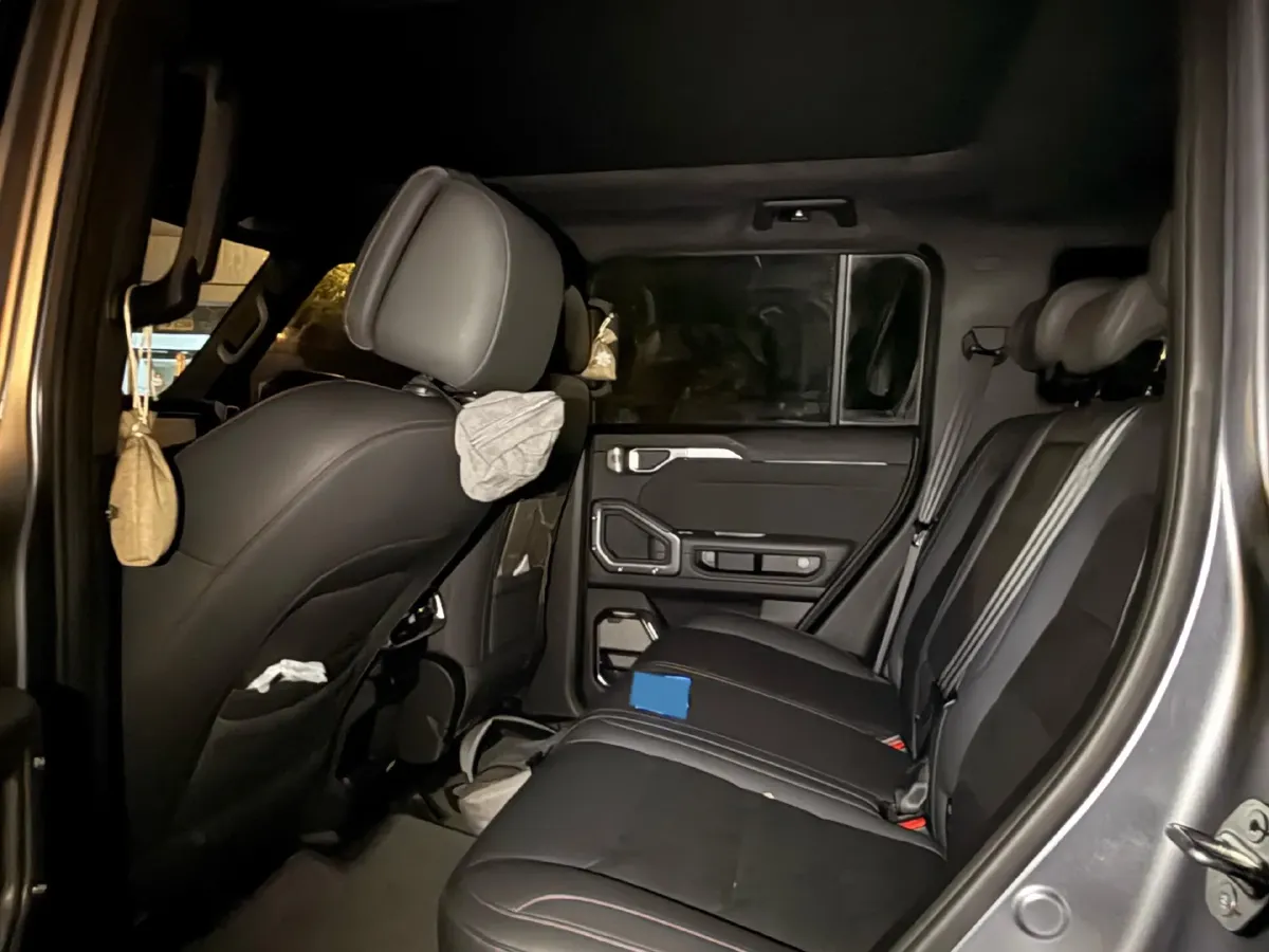 2024 Jetour Traveller 2.0T 254HP L4 7DCT,autocango,china used car exporter,china ev exporter,chinese used car exporter,chinese used ev exporter
