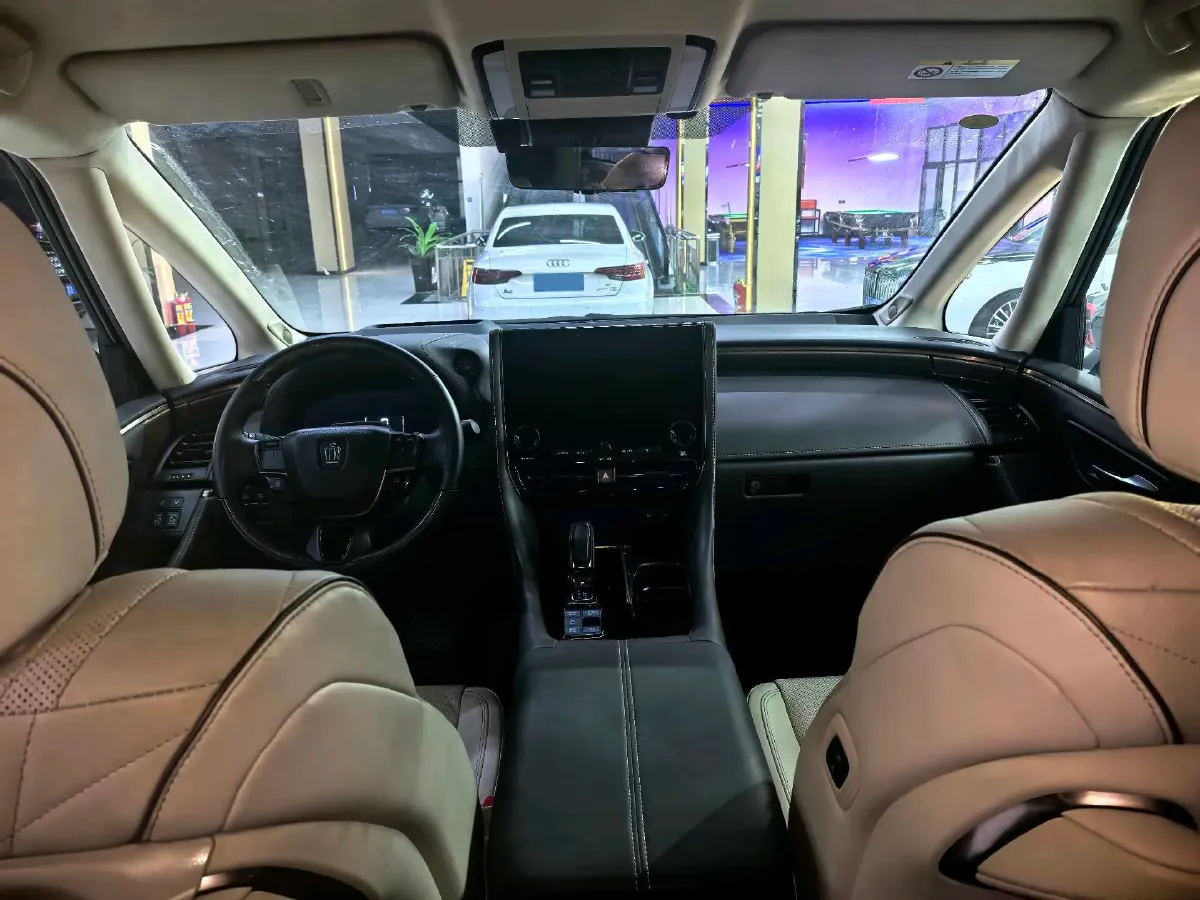 2025 Toyota Alphard 2.5L 190HP L4 E-CVT Hybrid,autocango,china used car exporter,china ev exporter,chinese used car exporter,chinese used ev exporter
