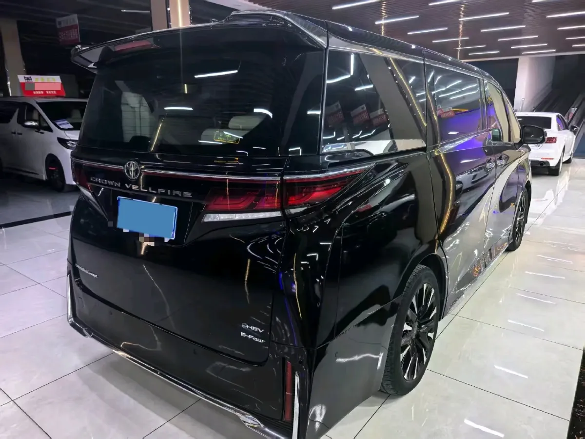 2025 Toyota Alphard 2.5L 190HP L4 E-CVT Hybrid,autocango,china used car exporter,china ev exporter,chinese used car exporter,chinese used ev exporter