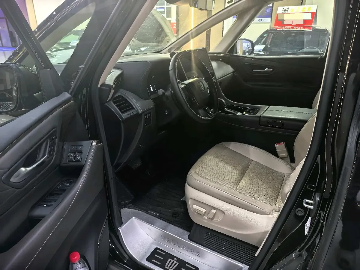 2025 Toyota Alphard 2.5L 190HP L4 E-CVT Hybrid,autocango,china used car exporter,china ev exporter,chinese used car exporter,chinese used ev exporter