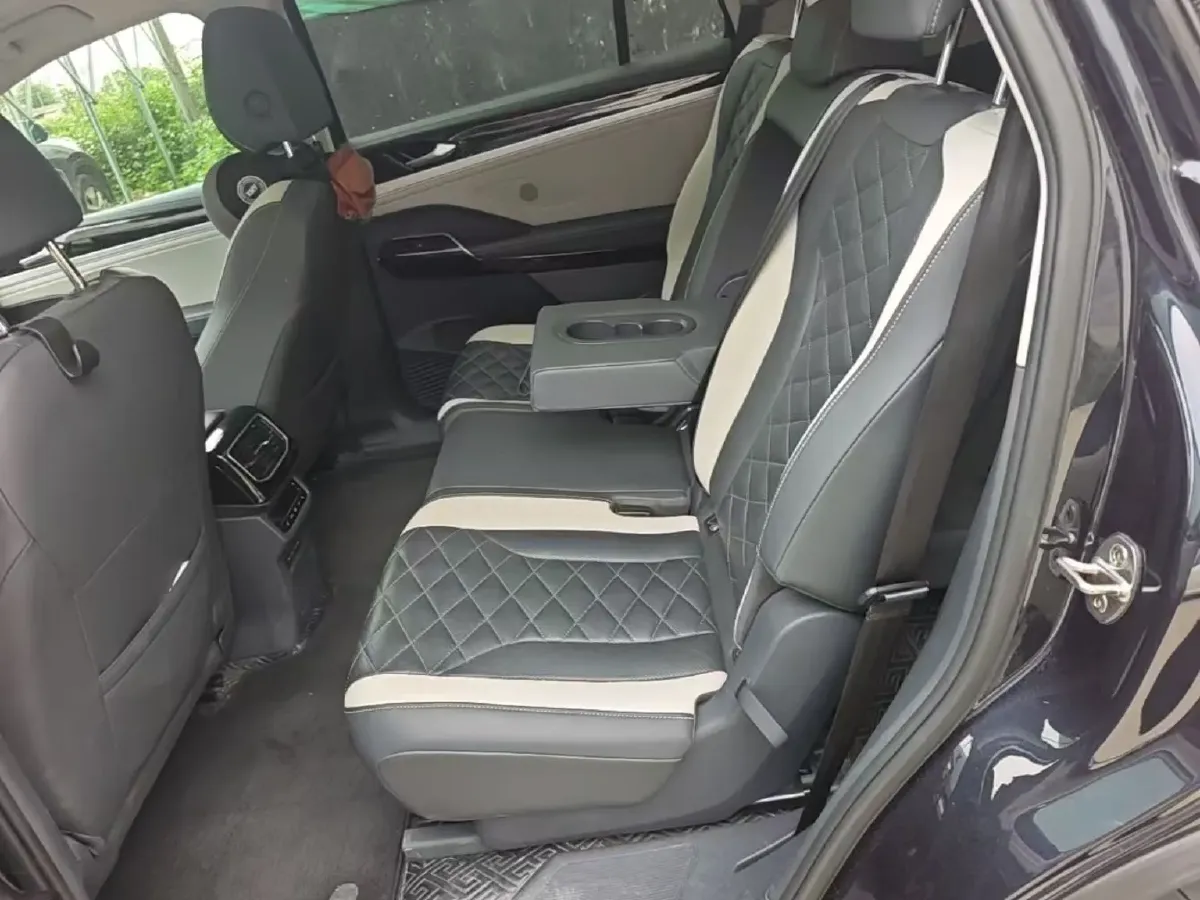 2022 Volkswagen ID.6 Crozz BEV 84.8KWH,autocango,china used car exporter,china ev exporter,chinese used car exporter,chinese used ev exporter