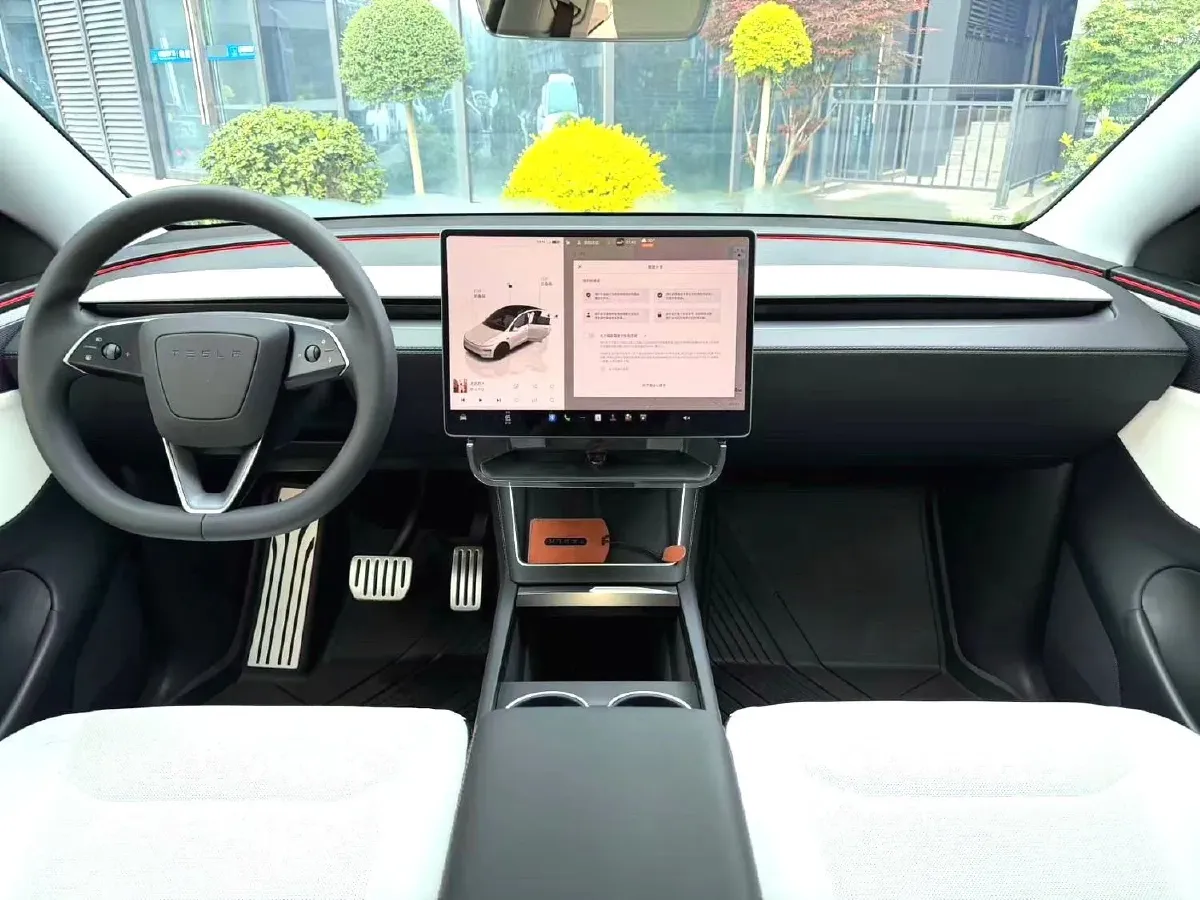 2025 Tesla Model Y BEV 78.4KWH,autocango,china used car exporter,china ev exporter,chinese used car exporter,chinese used ev exporter