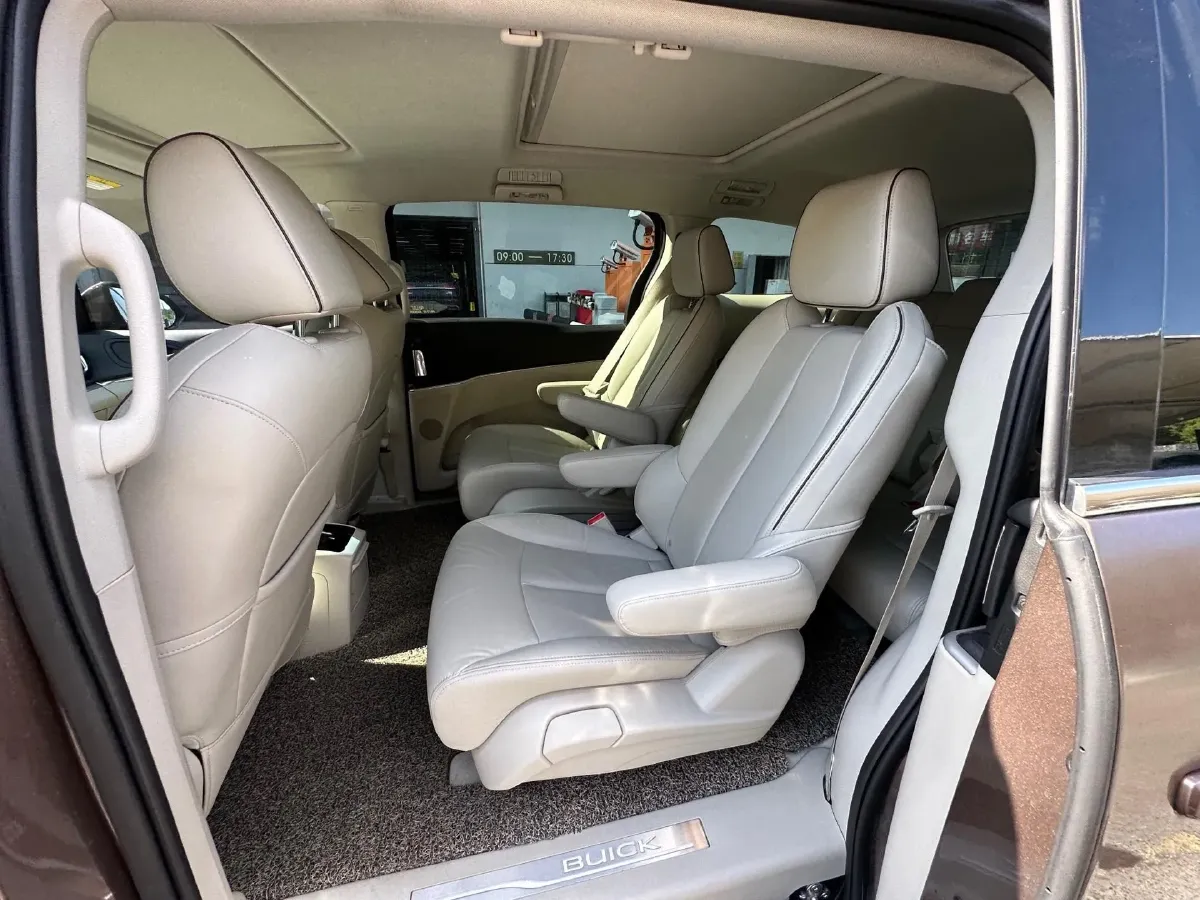 2021 Buick GL8 2.0T 237HP L4 9AT,autocango,china used car exporter,china ev exporter,chinese used car exporter,chinese used ev exporter