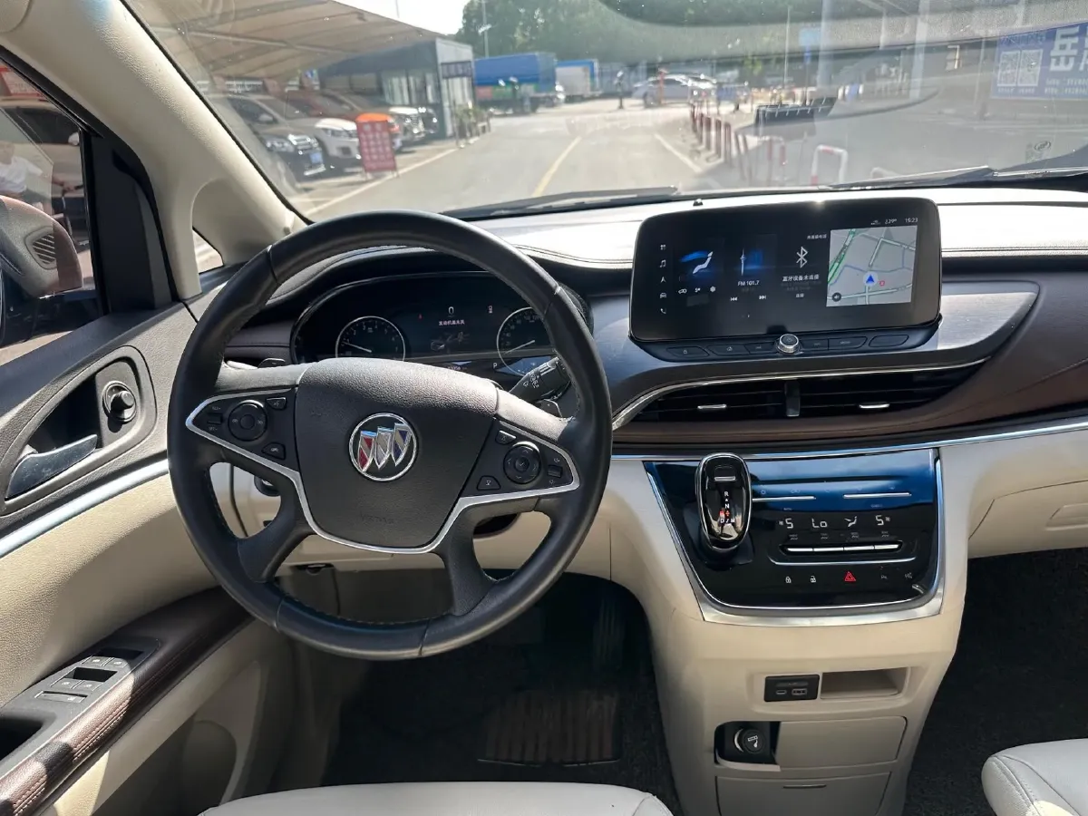 2021 Buick GL8 2.0T 237HP L4 9AT,autocango,china used car exporter,china ev exporter,chinese used car exporter,chinese used ev exporter