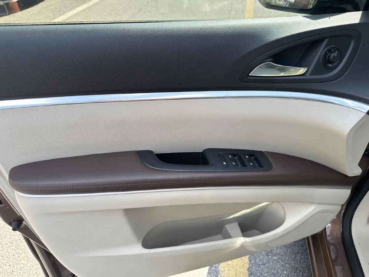 2021 Buick GL8 2.0T 237HP L4 9AT,autocango,china used car exporter,china ev exporter,chinese used car exporter,chinese used ev exporter