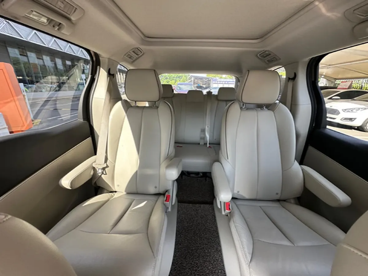 2021 Buick GL8 2.0T 237HP L4 9AT,autocango,china used car exporter,china ev exporter,chinese used car exporter,chinese used ev exporter
