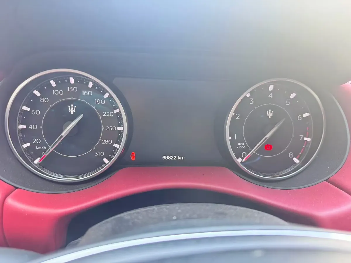 2021 Maserati Levante 3.0T 350HP V6 8AT,autocango,china used car exporter,china ev exporter,chinese used car exporter,chinese used ev exporter