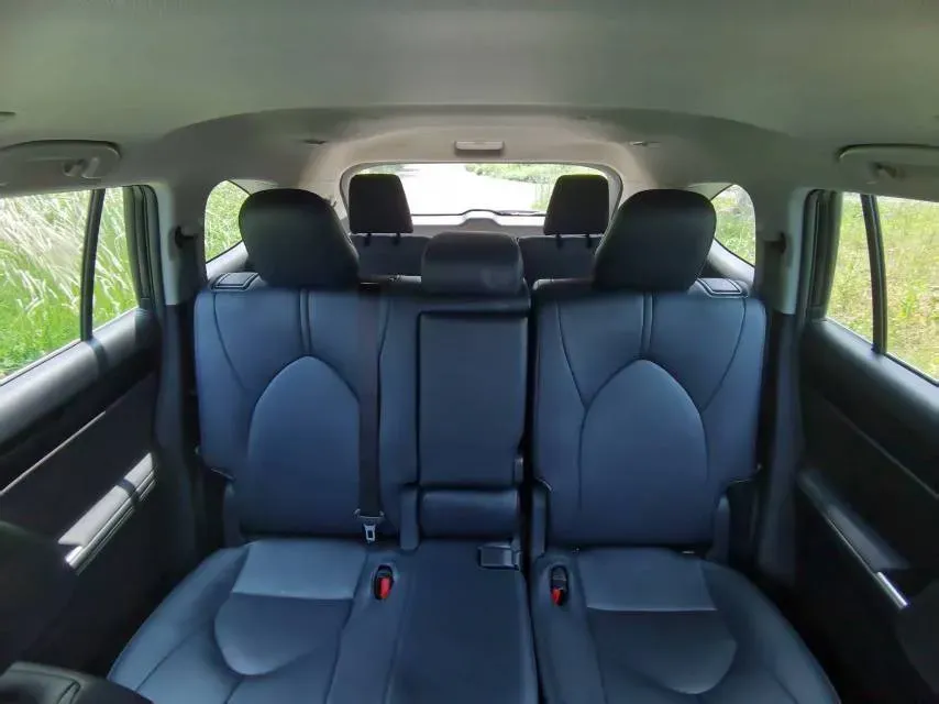 2023 Toyota Highlander 2.5L 189HP L4 E-CVT Hybrid,autocango,china used car exporter,china ev exporter,chinese used car exporter,chinese used ev exporter