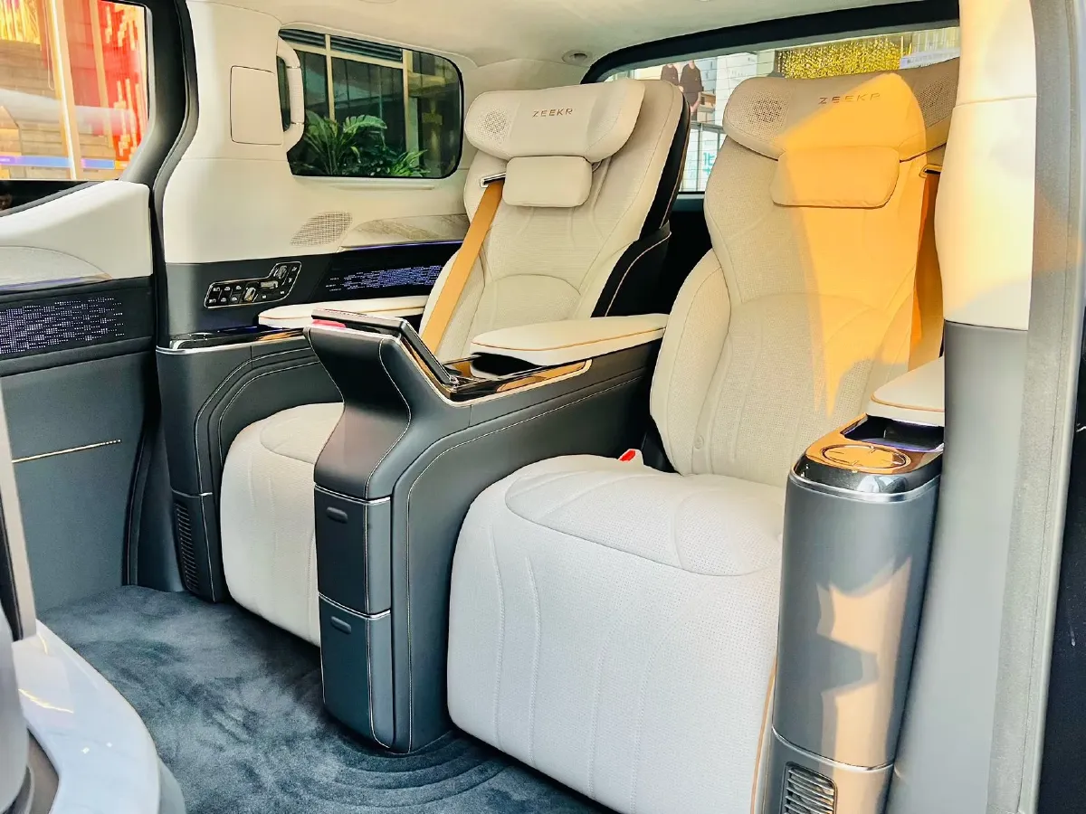 2024 Zeekr 009 BEV 108KWH,autocango,china used car exporter,china ev exporter,chinese used car exporter,chinese used ev exporter