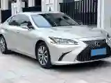 2018 Lexus ES 2.0L 167HP L4 6AT