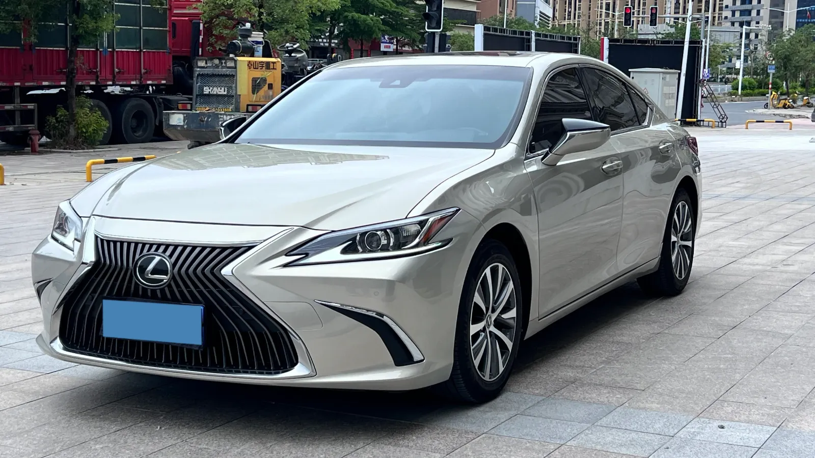 2018 Lexus ES 2.0L 167HP L4 6AT,autocango,china used car exporter,china ev exporter,chinese used car exporter,chinese used ev exporter