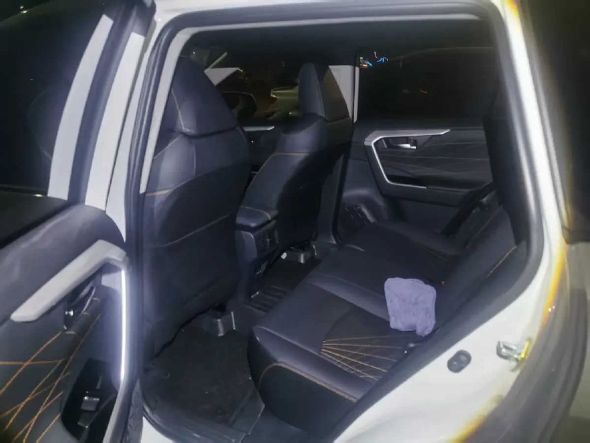 2024 Toyota RAV4 2.0L 171HP L4 CVT,autocango,china used car exporter,china ev exporter,chinese used car exporter,chinese used ev exporter