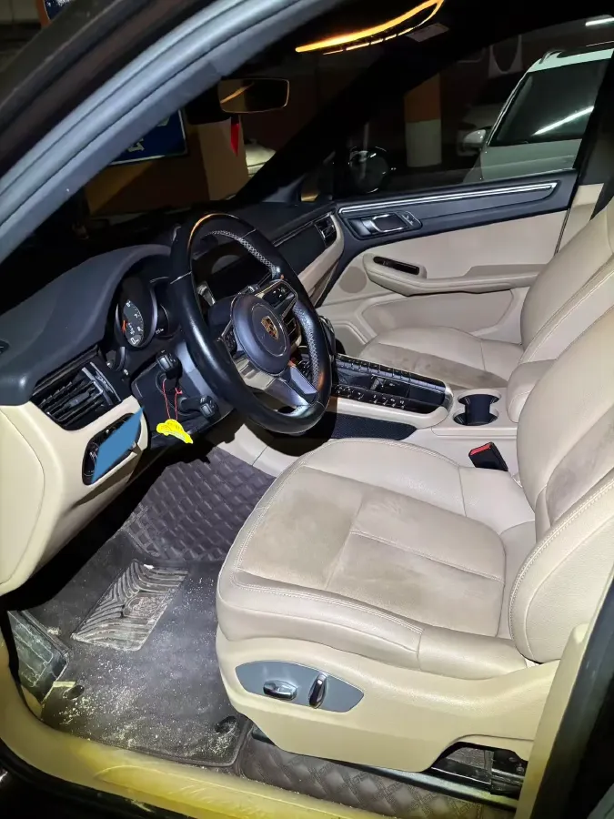 2018 Porsche Macan 2.0T 252HP L4 7DCT,autocango,china used car exporter,china ev exporter,chinese used car exporter,chinese used ev exporter