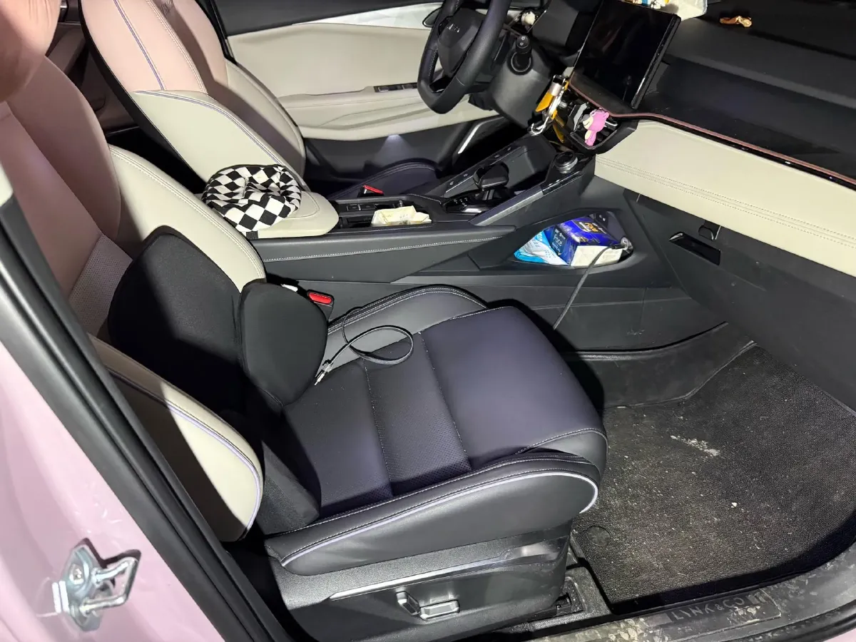 2023 LYNK&CO 03 1.5T 181HP L4 7DCT,autocango,china used car exporter,china ev exporter,chinese used car exporter,chinese used ev exporter