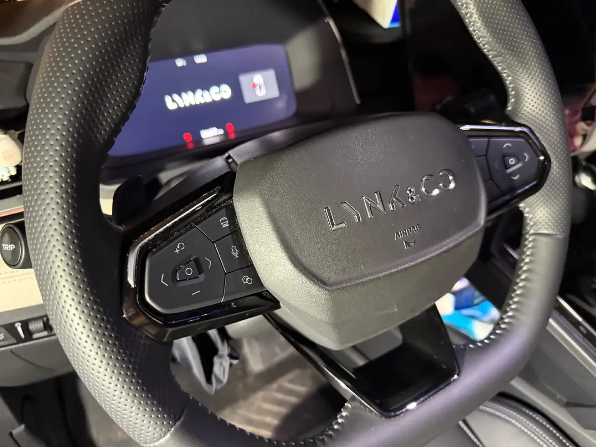 2023 LYNK&CO 03 1.5T 181HP L4 7DCT,autocango,china used car exporter,china ev exporter,chinese used car exporter,chinese used ev exporter