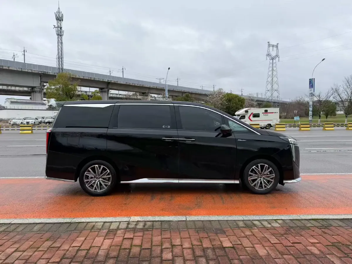 2024 GAC Trumpchi M8 2.0T 252HP L4 8AT,autocango,china used car exporter,china ev exporter,chinese used car exporter,chinese used ev exporter