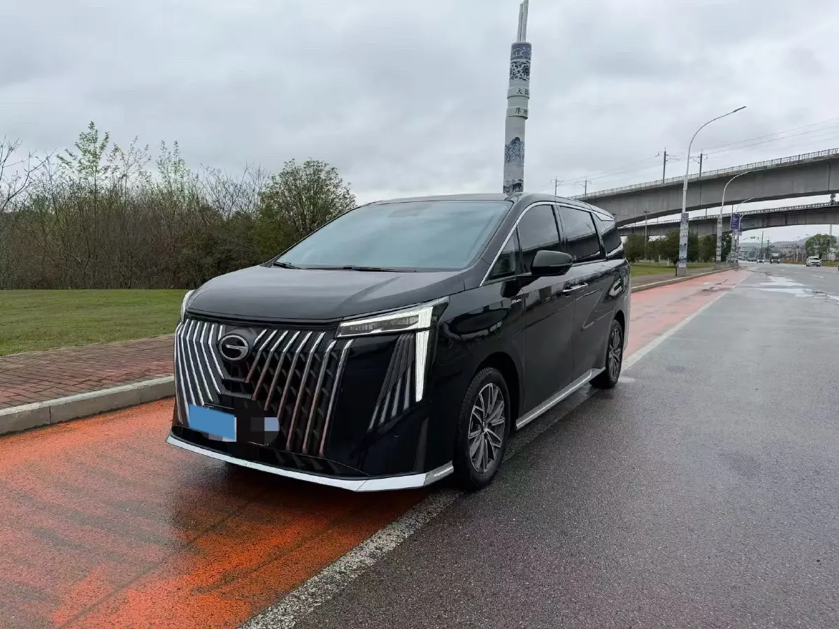 2024 GAC Trumpchi M8 2.0T 252HP L4 8AT,autocango,china used car exporter,china ev exporter,chinese used car exporter,chinese used ev exporter