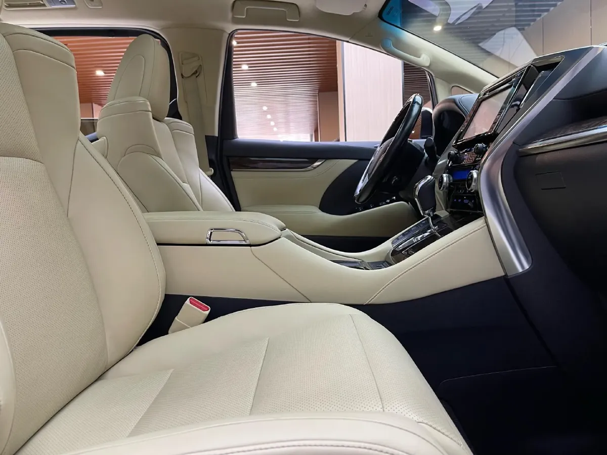 2018 Toyota Alphard 3.5L 301HP V6 8AT,autocango,china used car exporter,china ev exporter,chinese used car exporter,chinese used ev exporter
