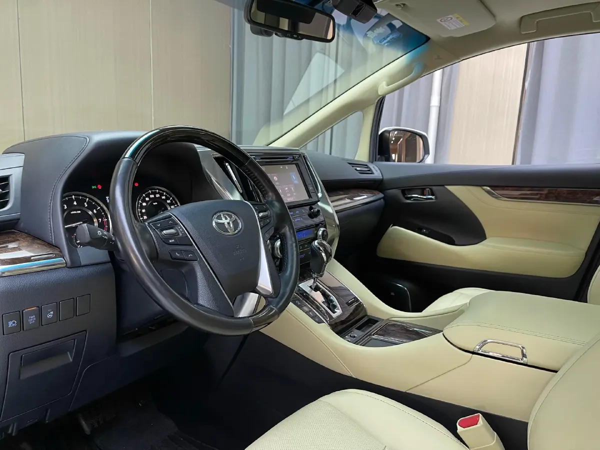 2018 Toyota Alphard 3.5L 301HP V6 8AT,autocango,china used car exporter,china ev exporter,chinese used car exporter,chinese used ev exporter