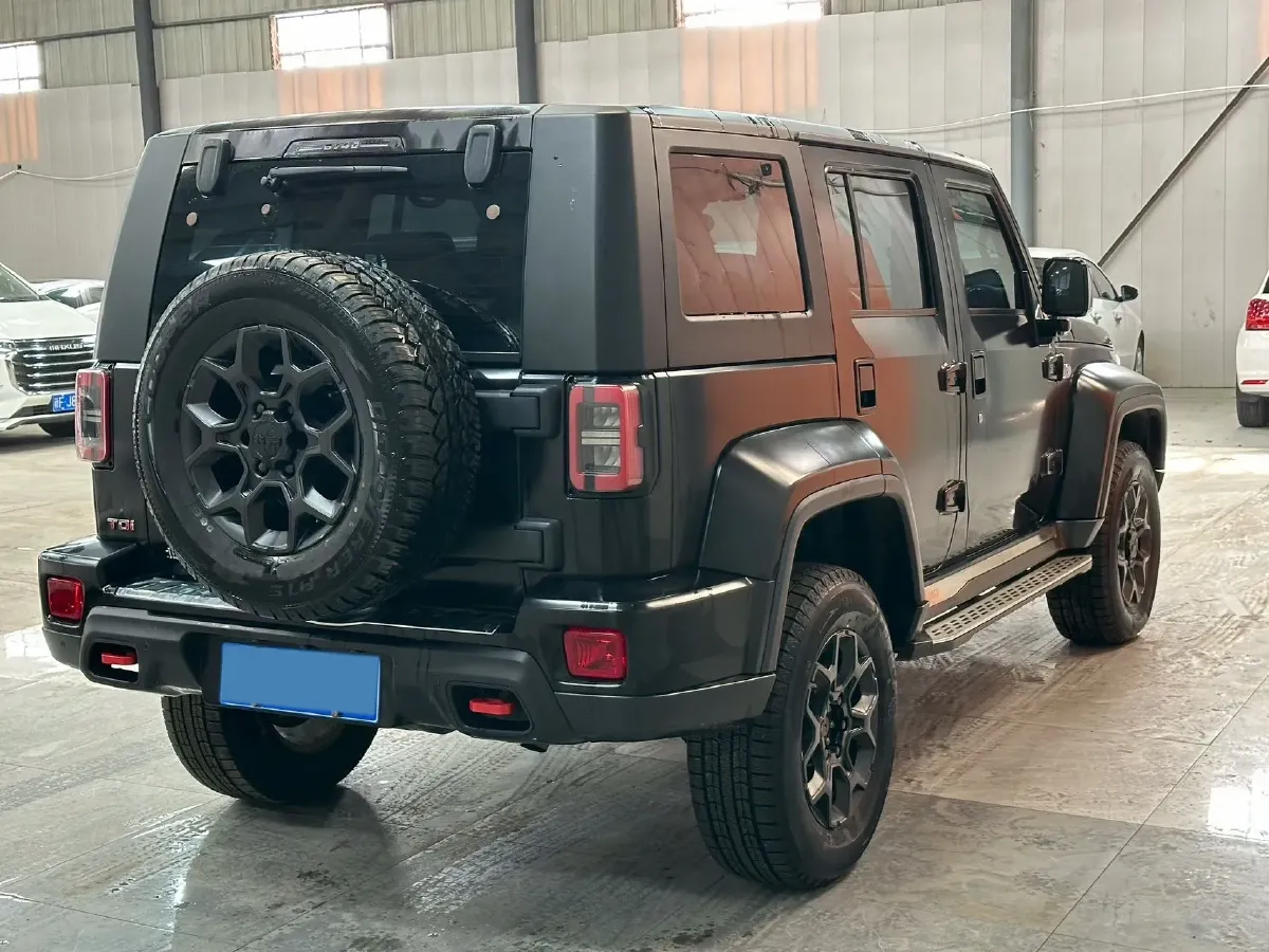 2021 Beijing BJ40 2.0T 163HP L4 8AT,autocango,china used car exporter,china ev exporter,chinese used car exporter,chinese used ev exporter