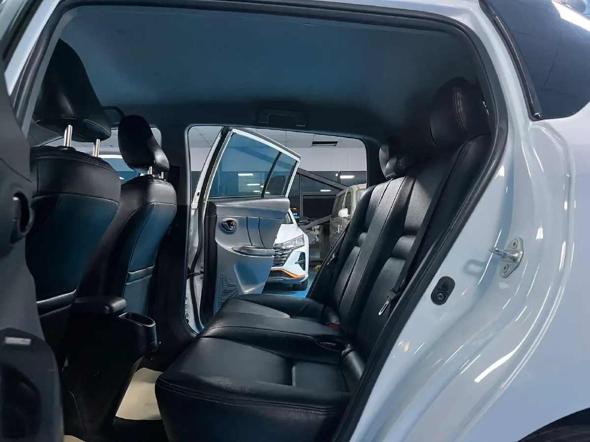 2016 Hyundai Verna 1.4L 100HP L4 6AT,autocango,china used car exporter,china ev exporter,chinese used car exporter,chinese used ev exporter