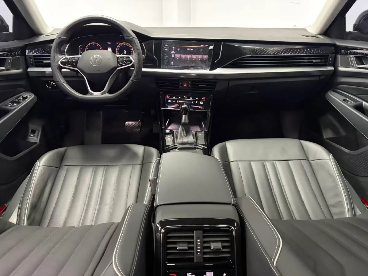 2023 Volkswagen Passat 1.4T 150HP L4 7DCT,autocango,china used car exporter,china ev exporter,chinese used car exporter,chinese used ev exporter