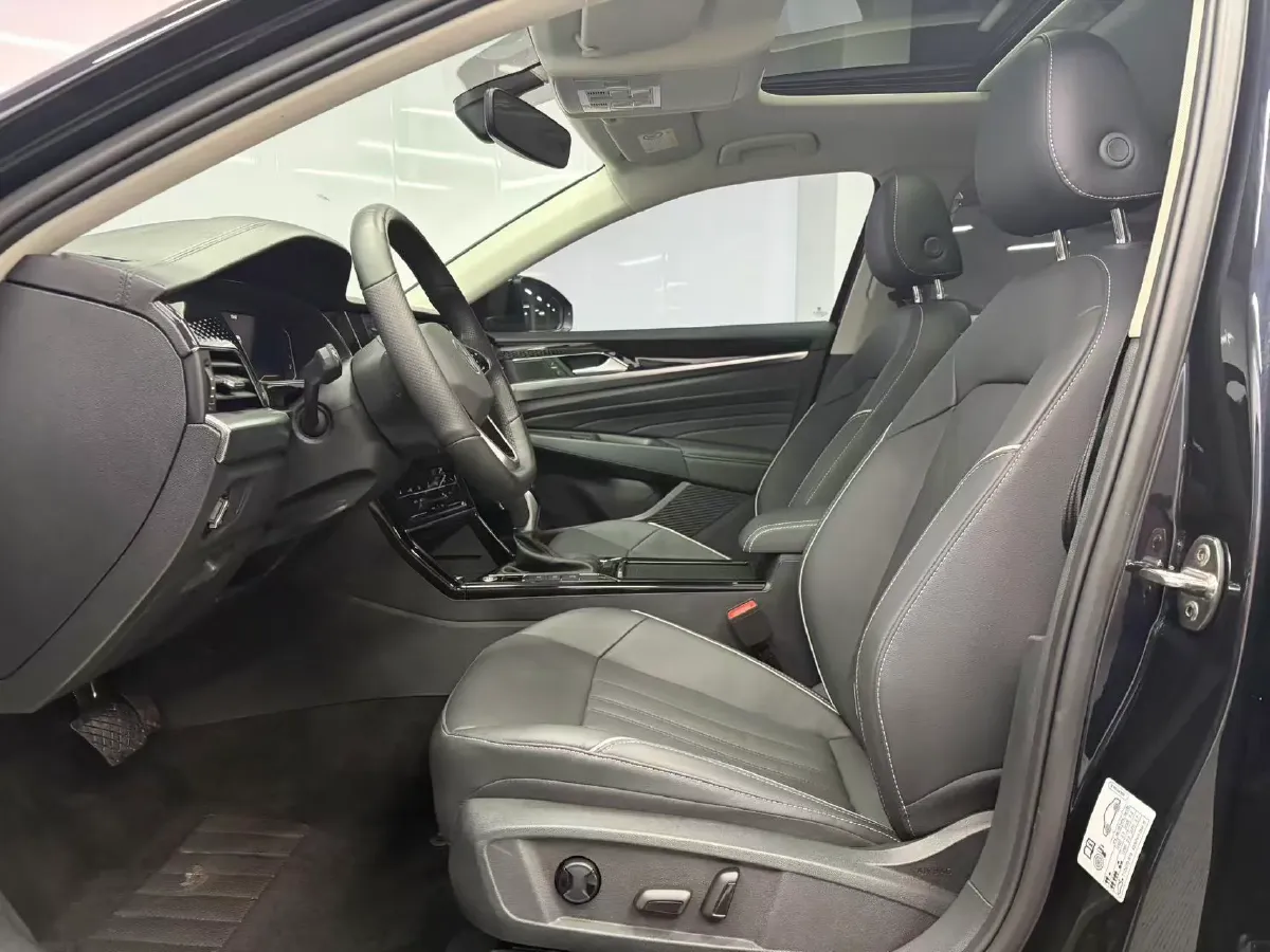 2023 Volkswagen Passat 1.4T 150HP L4 7DCT,autocango,china used car exporter,china ev exporter,chinese used car exporter,chinese used ev exporter
