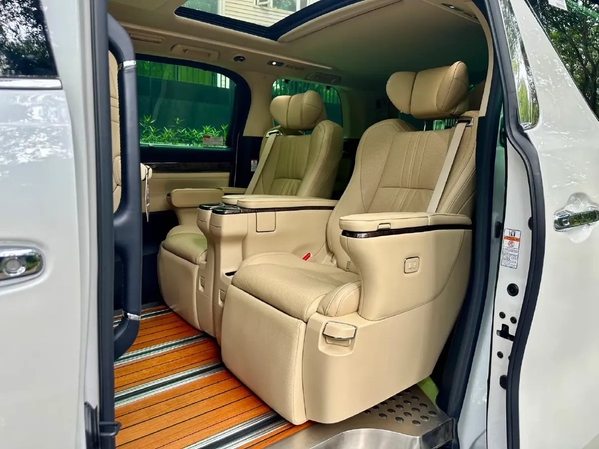 2020 Toyota Alphard 2.5L 117HP L4 E-CVT Hybrid,autocango,china used car exporter,china ev exporter,chinese used car exporter,chinese used ev exporter