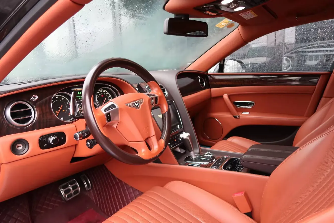 2017 Bentley Flying Spur 4.0T 528HP V8 8AT,autocango,china used car exporter,china ev exporter,chinese used car exporter,chinese used ev exporter