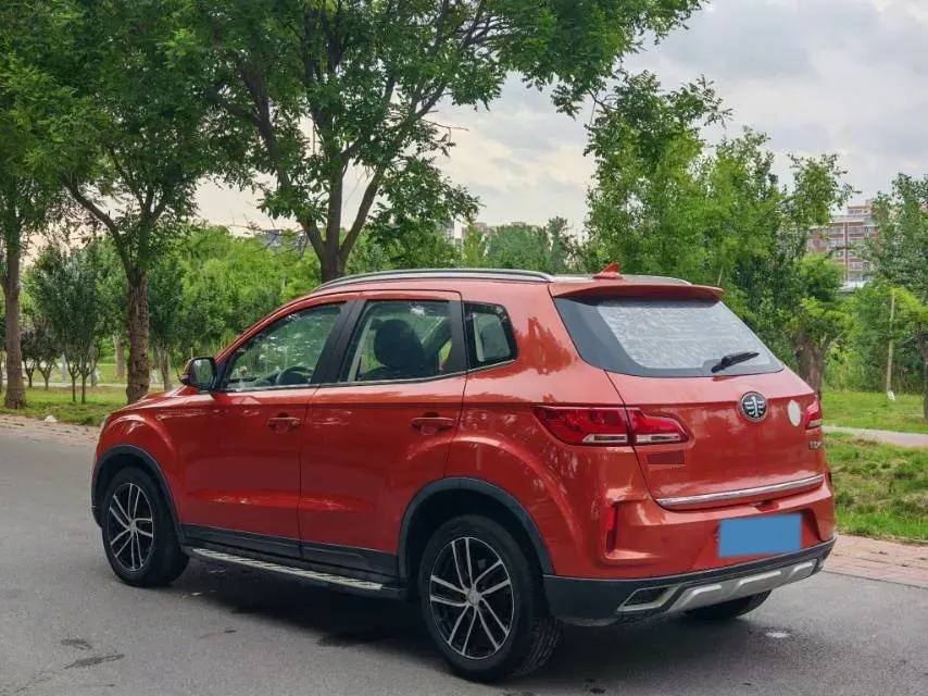 2019 Bestune X40 1.6L 114HP L4 6AT,autocango,china used car exporter,china ev exporter,chinese used car exporter,chinese used ev exporter