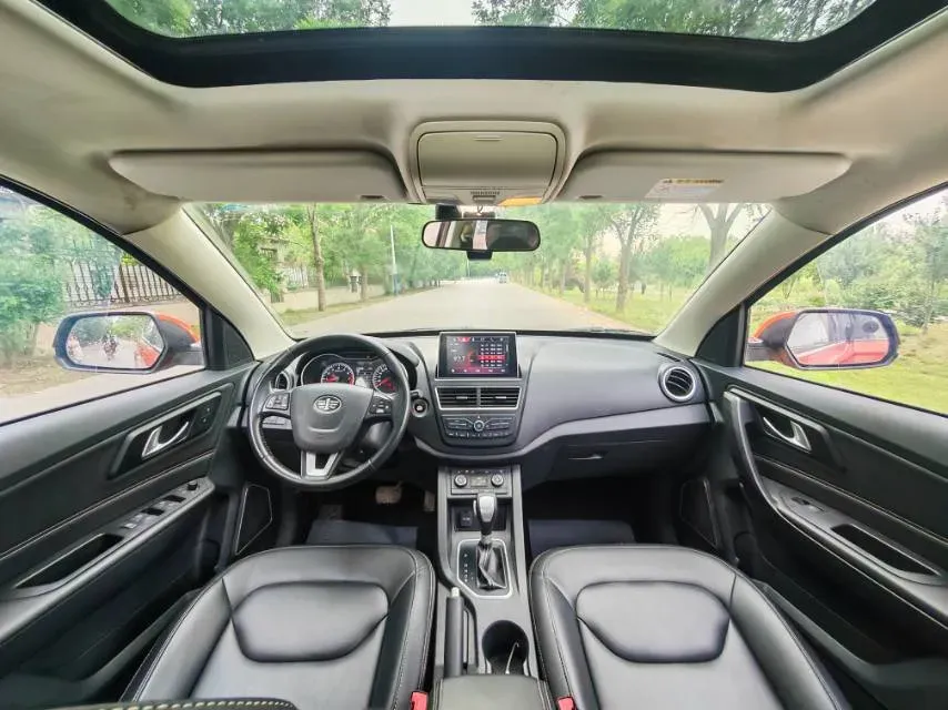 2019 Bestune X40 1.6L 114HP L4 6AT,autocango,china used car exporter,china ev exporter,chinese used car exporter,chinese used ev exporter