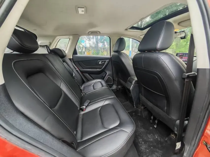 2019 Bestune X40 1.6L 114HP L4 6AT,autocango,china used car exporter,china ev exporter,chinese used car exporter,chinese used ev exporter