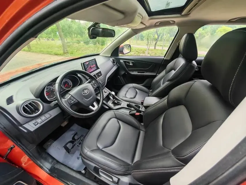 2019 Bestune X40 1.6L 114HP L4 6AT,autocango,china used car exporter,china ev exporter,chinese used car exporter,chinese used ev exporter
