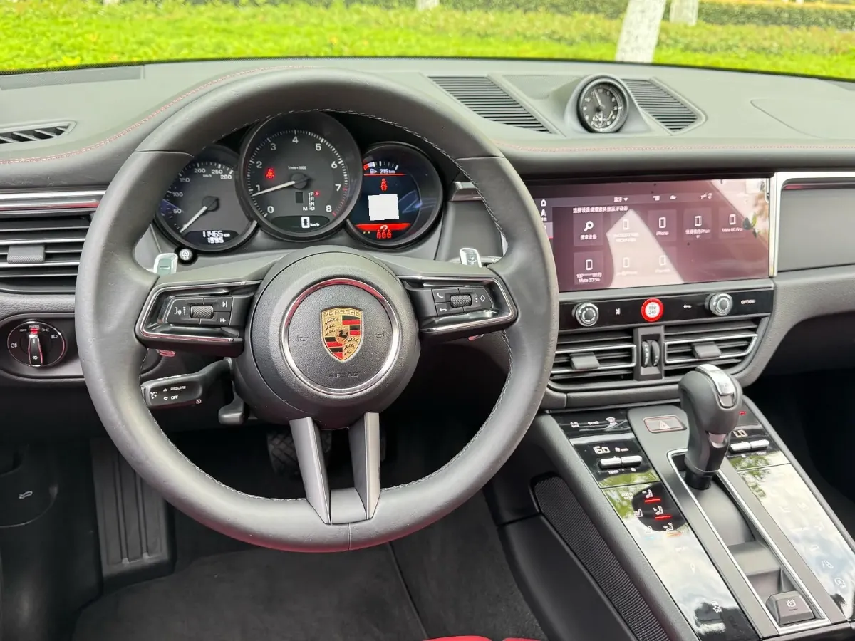 2023 Porsche Macan 2.0T 265HP L4 7DCT,autocango,china used car exporter,china ev exporter,chinese used car exporter,chinese used ev exporter