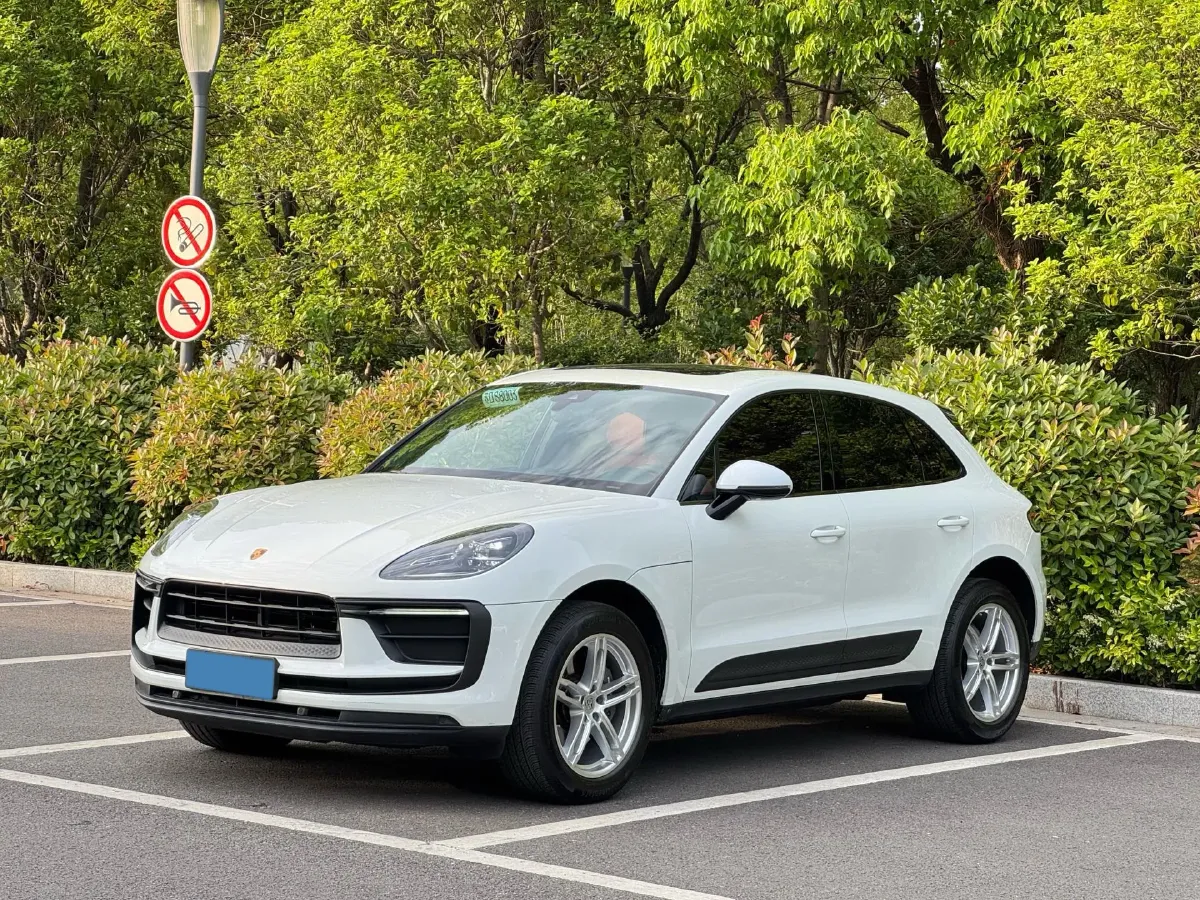 2023 Porsche Macan 2.0T 265HP L4 7DCT,autocango,china used car exporter,china ev exporter,chinese used car exporter,chinese used ev exporter